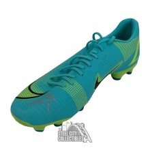 Mason Mount Autographed Nike Phantom Soccer Cleat - BAS (Silver Ink, Right)