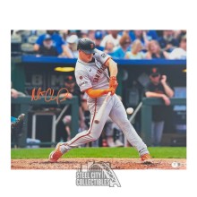 Matt Chapman Autographed San Francisco Giants 16x20 Baseball Photo - BAS (Orange Ink)