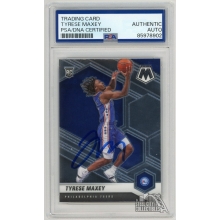 Tyrese Maxey 2020-21 Panini Mosaic Rookie Autograph Card #203 PSA/DNA