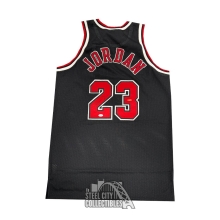 Michael Jordan Autographed Chicago Bulls Black Nike Basketball Jersey - JSA LOA