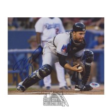 Mike Piazza Autographed New York Mets 8x10 Baseball Photo - PSA/DNA (Catching)