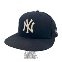 Neil Walker Game Used New York Yankees 9/30/2018 Baseball Cap Hat - Steiner/MLB