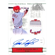 Ivan Rodriguez 2018 Panini National Treasures Game Gear Patch Autograph Card 2/5