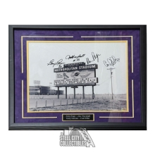 Purple People Eaters Autographed Minnesota Vikings Framed 16x20 Photo - AA (Sign)
