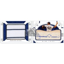 Mariano Rivera 2021 National Treasures Game-Used Jersey Cut Auto Booklet 4/7