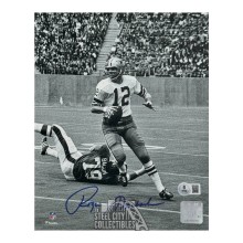 Roger Staubach Autographed Dallas 8x10 Football Photo - BAS (B&W Scramble)
