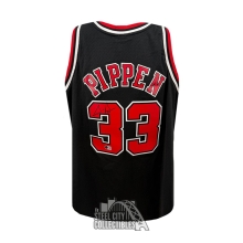 Scottie Pippen Autographed Chicago Bulls Mitchell & Ness 1997-98 Black Basketball Jersey - BAS