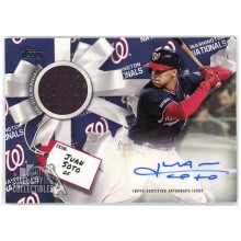 Juan Soto 2019 Topps Walmart Holiday Patch Autograph Card #WHAR-JS 01/10