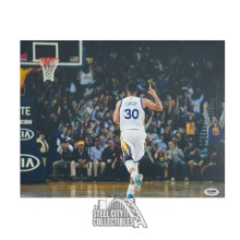 Stephen Curry Autographed Golden State Warriors 11x14 Basketball Photo - PSA/DNA (Pointing)