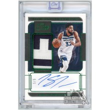 Karl-Anthony Towns 2021-22 Panini One And One Green Patch Auto Card #JA-KAT 5/5