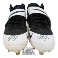 Mike Trout Dual Autographed Nike Baseball Cleats (Pair)- Mears / JSA LOA YY47999