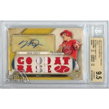 Mike Trout 2017 Topps Triple Threads Gold Patch Autograph Card #TTAR-MT1 4/9 BGS 9.5