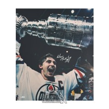 Wayne Gretzky Autographed Edmonton Oilers 16x20 Hockey Photo /250 - UDA (Lifting Cup)