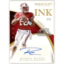 Russell Wilson 2015 Panini Immaculate Ink Holo Gold Autograph Card #90 2/5