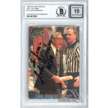 John Wooden 1993 Action Packed Hall of Fame Autograph Card #12 BAS 10