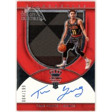 Trae Young 2018-19 Panini Crown Royale Silhouettes RC Patch Auto Card 084/199