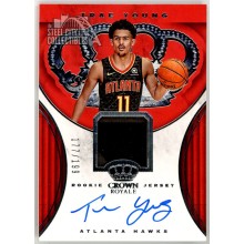 Trae Young 2018-19 Panini Crown Royale Rookie Patch Auto Card #RJA-TYG 177/199
