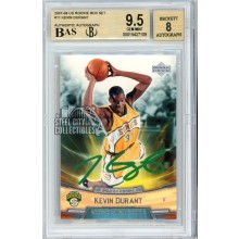Kevin Durant 2007-08 Upper Deck Rookie Set Autograph Card #11 BGS 9.5 BAS 8 (Green)