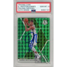 Giannis Antetokounmpo 2019-20 Panini Mosaic Green Autograph Card #75 PSA/DNA 10