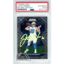 Justin Herbert 2020 Panini Prizm Football Autographed Rookie Card #325 - PSA/DNA (Yellow)
