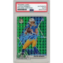 Justin Herbert 2020 Panini Mosaic Green Autographed Rookie Card #204 - PSA/DNA