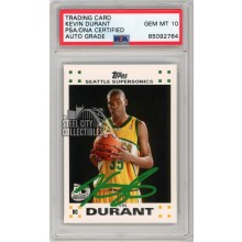Kevin Durant 2007-08 Topps White Autograph Rookie Card #2 PSA/DNA 10 (Green)