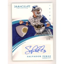 Salvador Perez 2015 Panini Immaculate Autograph Patch Card #13 2/5