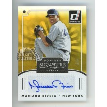 Mariano Rivera 2016 Panini Donruss Signature Gold Autograph Card #SGS-MO 3/5