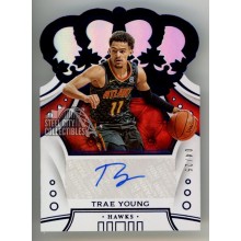Trae Young 2019-20 Panini Crown Royale Blue Autograph Card #CA-TYG 04/25